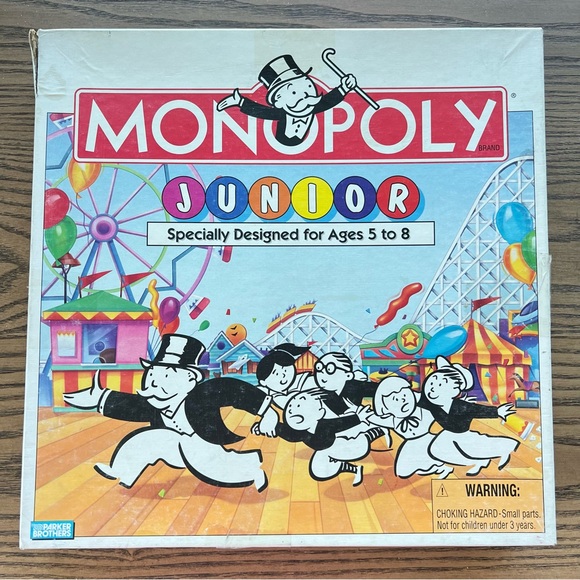 Monopoly Junior Board Game - Picture 1 of 5